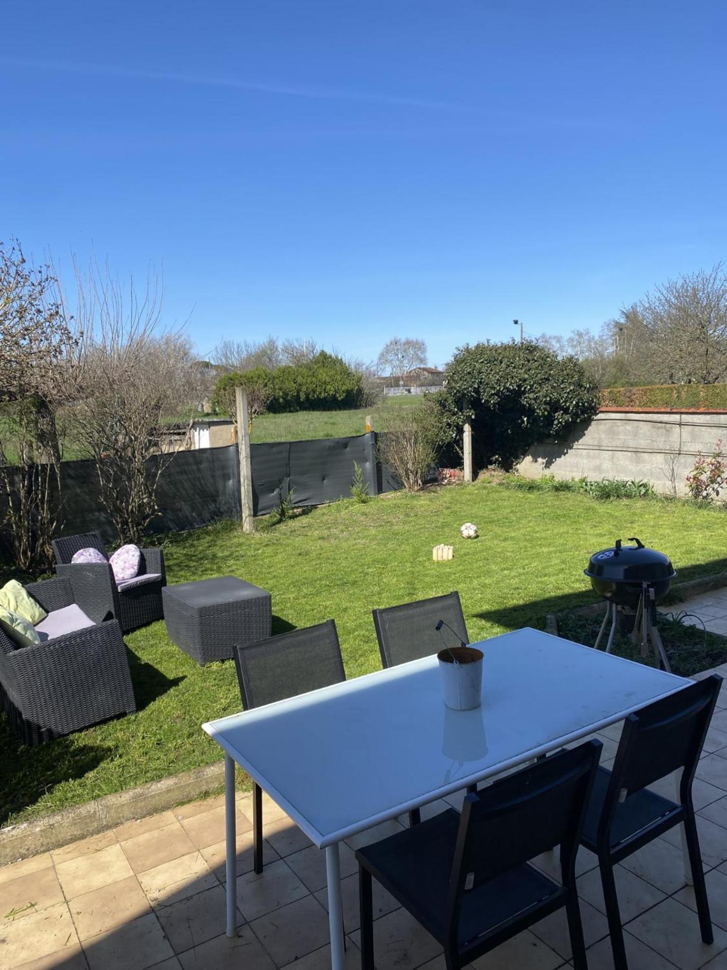 Saix  Appartement Tout Equipe 2 Chambres + Jardin מראה חיצוני תמונה