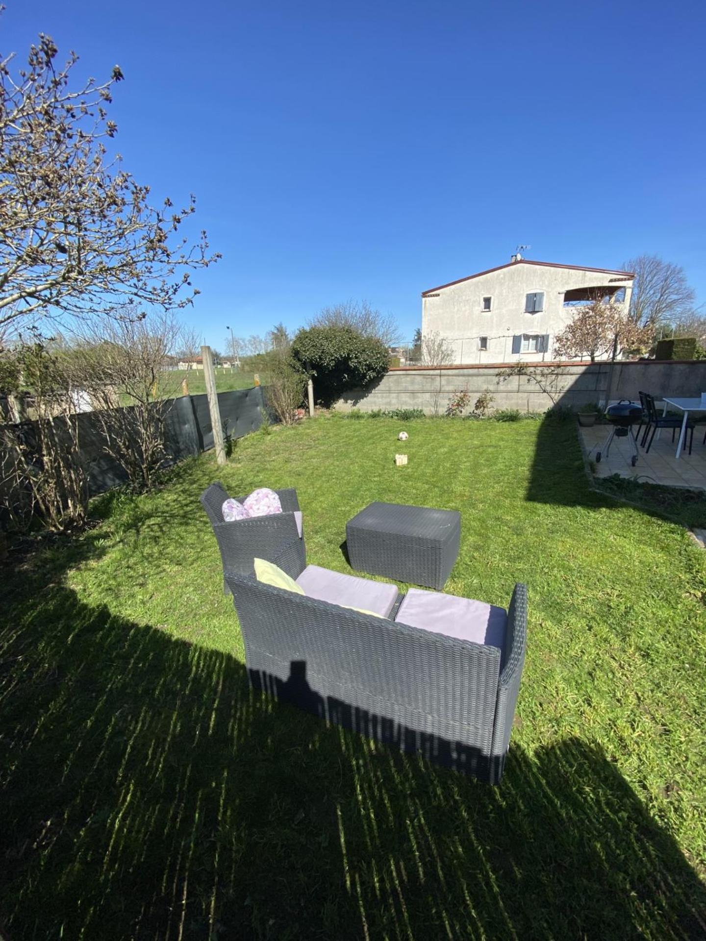 Saix  Appartement Tout Equipe 2 Chambres + Jardin מראה חיצוני תמונה