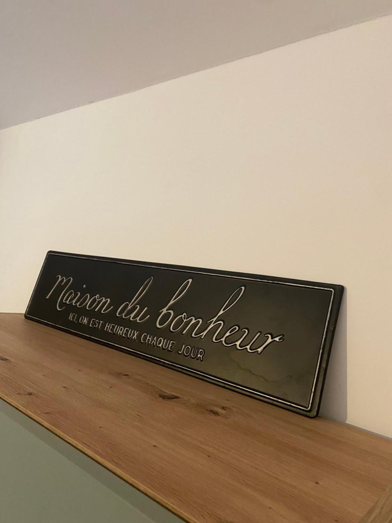 Saix  Appartement Tout Equipe 2 Chambres + Jardin חדר תמונה